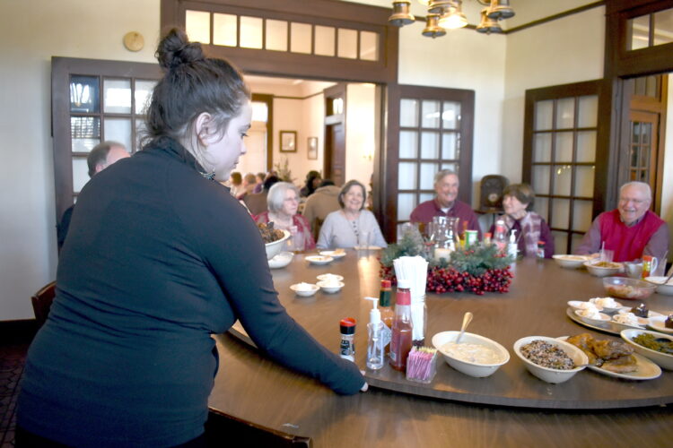 Gathering Together: Mississippi eatery features giant lazy Susans